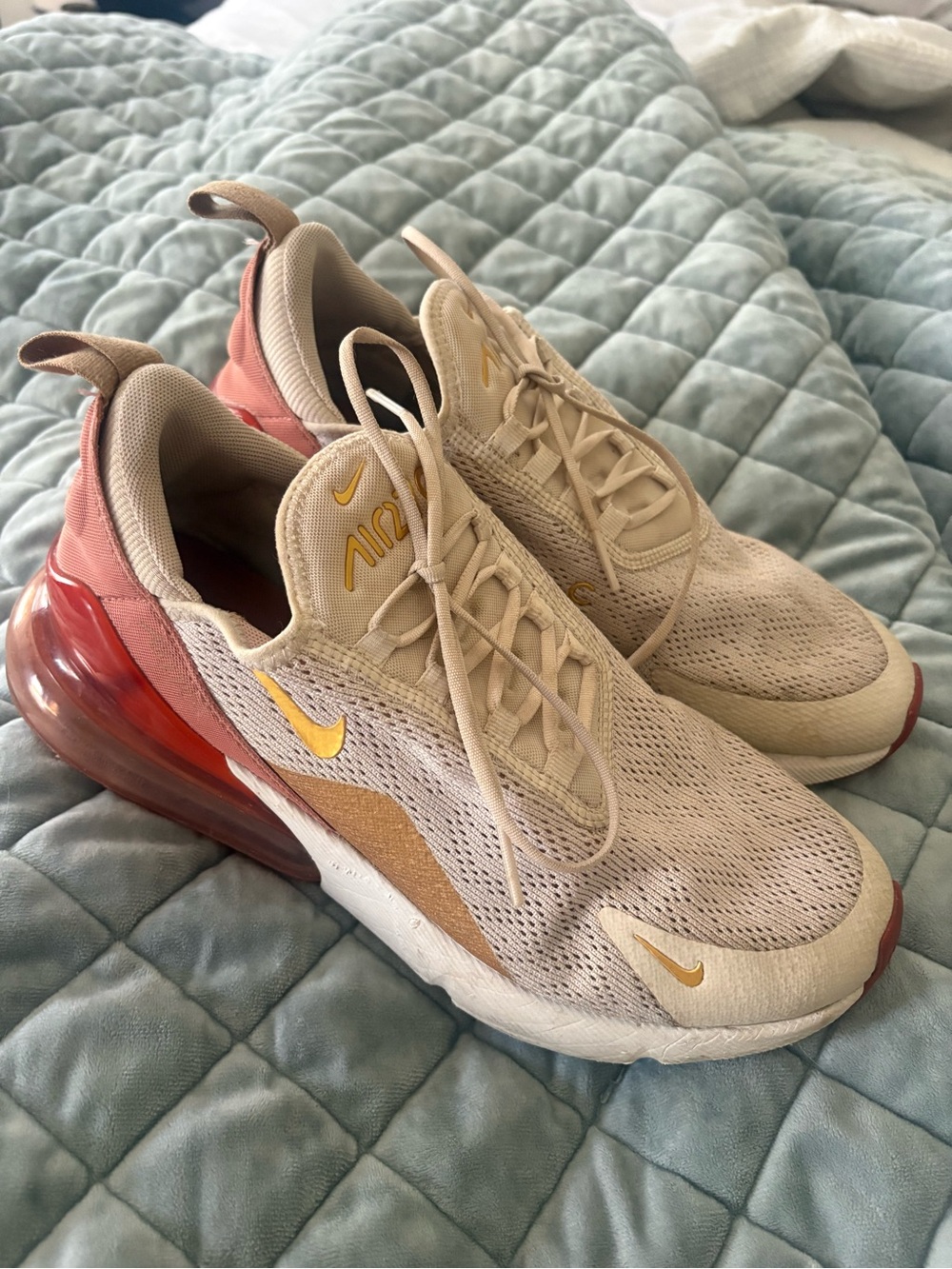 Nike Air Max 270 in Cream, Pink & Yellow Accents